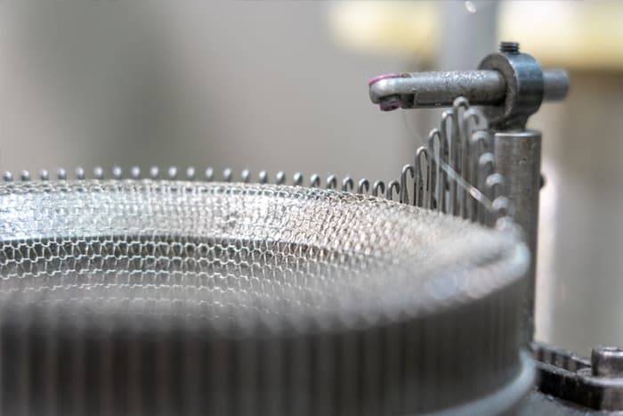 automated-knitting-and-braiding-machine